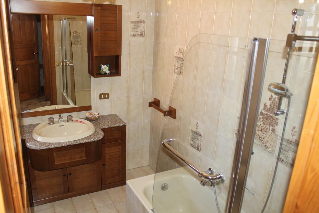 Villa La Favola Barano d'Ischia Luaran gambar
